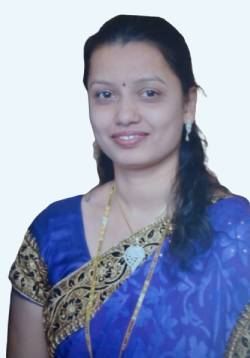 Dr. Aparna Deshpande - Female Ayurvedic doctor in Pune